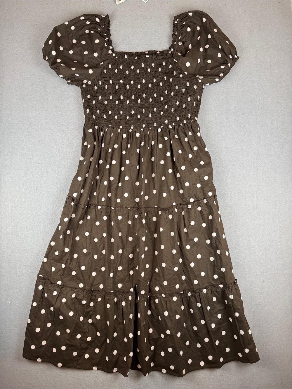 Anthropologie Meadow Rhodes Brown Polka Dot Puff-Sleeve Smocked maxi
Size: 2x